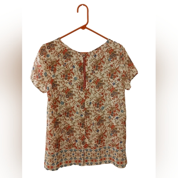 W5 Short Sleeve Blue and Pink Floral Blouse Zipper Back Size Medium Polyester - Picture 4 of 4